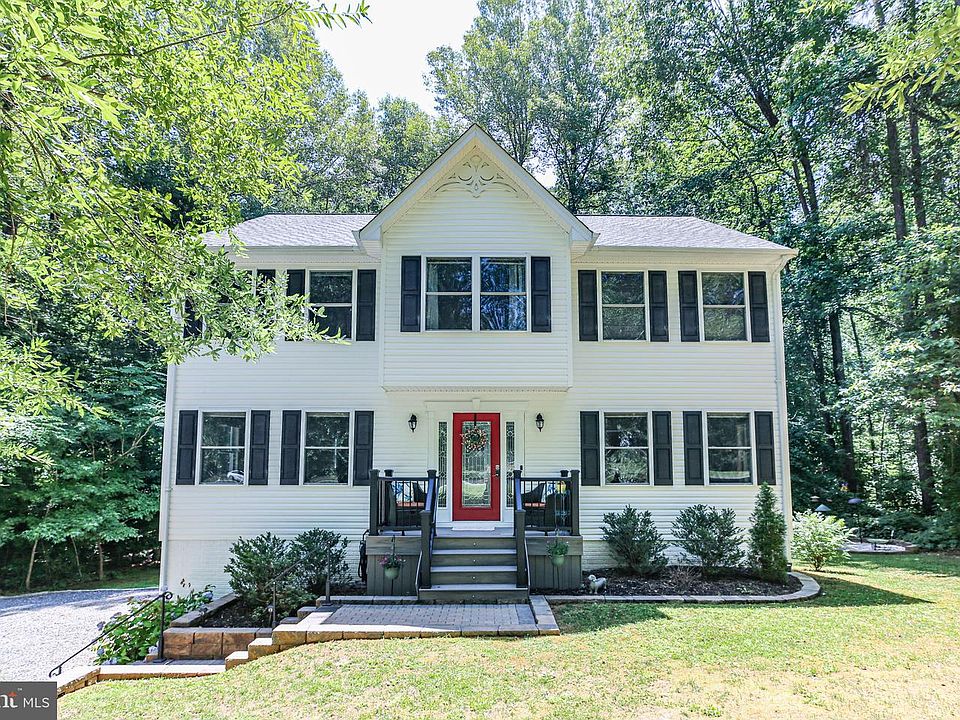 1st image of 12163 Canterbury Ct