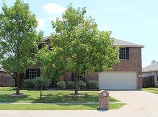 311 Long Prairie Dr, Forney, TX 75126
