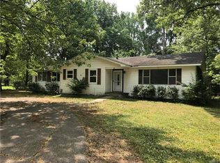 1711 Fornfelt St, Scott City, MO 63780