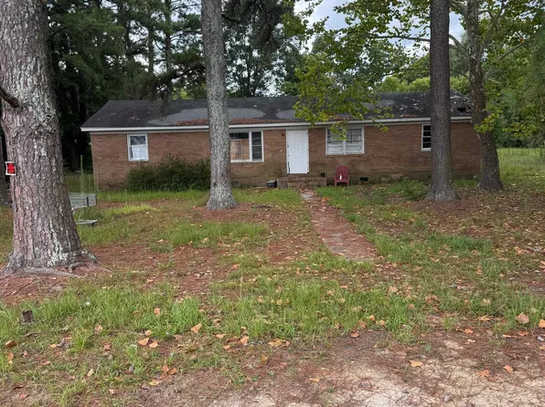 711 W Jefferson St., Dillon, SC 29536