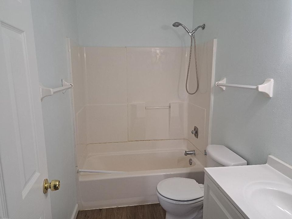 1st image of 570 S Perry Pkwy #7
