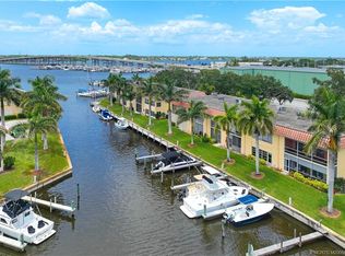 2600 S Kanner Hwy APT V7, Stuart, FL 34994