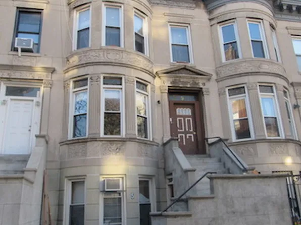 5 Parkside Ct, Brooklyn, NY 11226