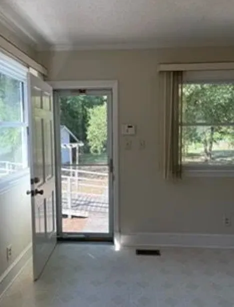 3 bed, 1775 sqft, $1,950 — Photo 3