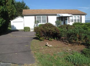 908 Scott Rd, Dickson City, PA 18519