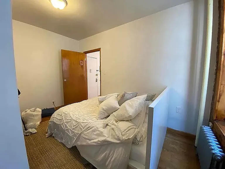 202 E 7th St #2C — Photo 5