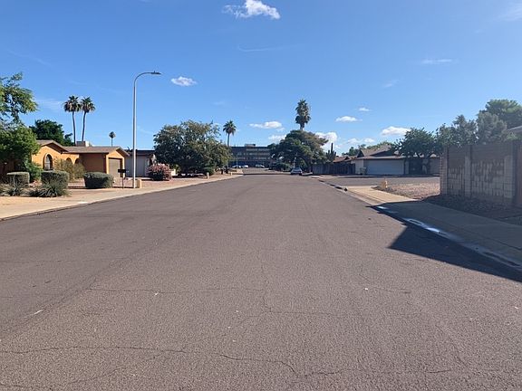 4th image of 4626 W Townley Ave