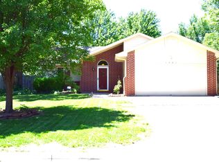 1461 N Pine Grove St, Wichita, KS 67212