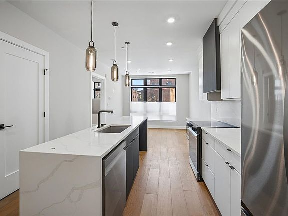 3rd image of 1208 M St NW #22