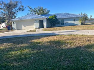 7523 S Leewynn Dr, Sarasota, FL 34240