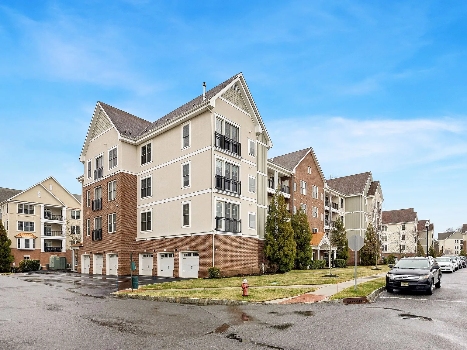 500 Garden Park Blvd Unit 523 — Photo 4