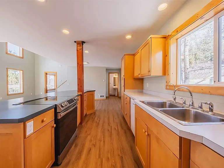 34087 Warren Ln — Photo 22