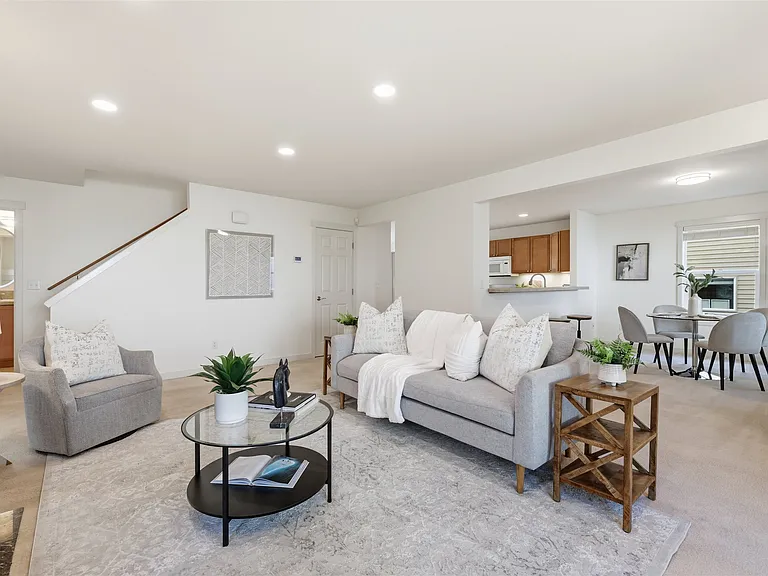 36703 SE Gravenstein Ct — Photo 4