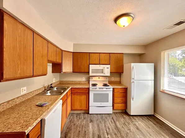 2954 Vineland Ave SE, Grand Rapids, MI 49508