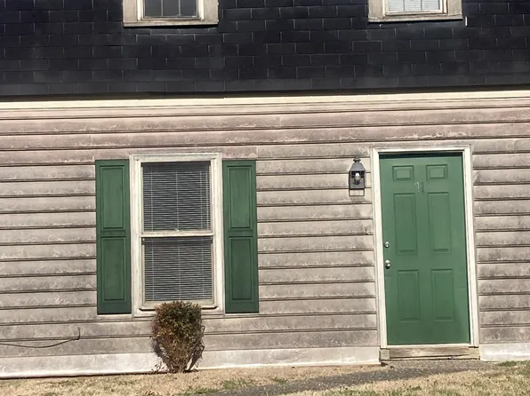 71 Pine Village Dr #71, Bardstown, KY 40004