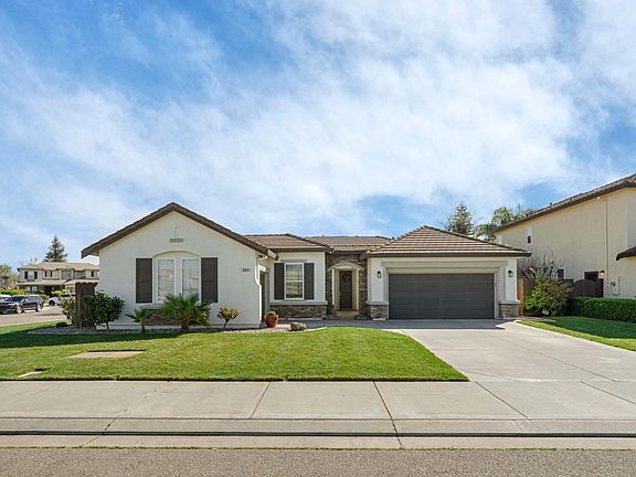 2nd image of 602 S Highland Ave