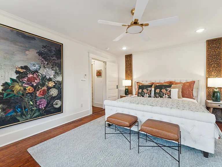 301 Washington Ave — Photo 4