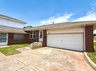 333 W Vandament Ave, Yukon, OK 73099
