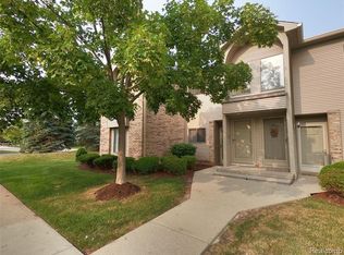 42559 Lilley Pointe Dr #72, Canton, MI 48187