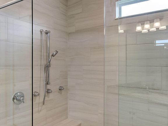 4th image of 122 Orchard Ln