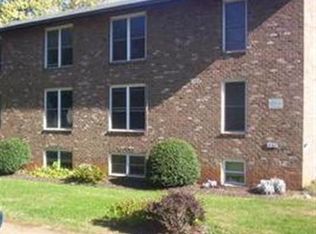 326 15th St NW APT 2B, Charlottesville, VA 22903