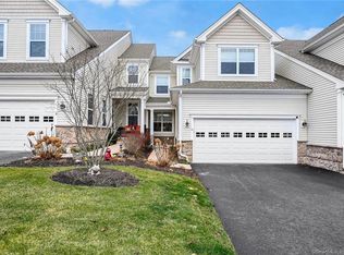 4 Arrowwood Ct UNIT 4, Middlebury, CT 06762