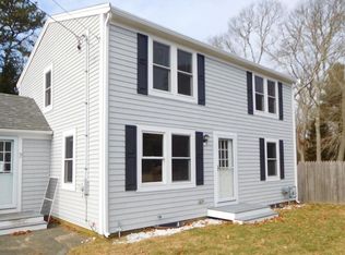 7 Sylvan Rd, Bourne, MA 02532