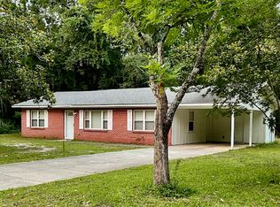 5504 Center St, Ocean Springs, MS 39564
