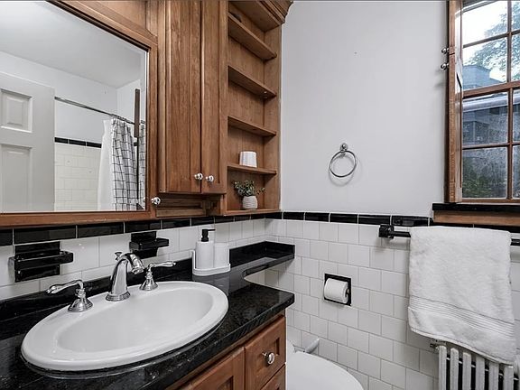 3rd image of 103 Commonwealth Ave #11