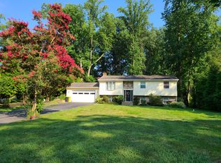 1143 Valley Dr, Pasadena, MD 21122