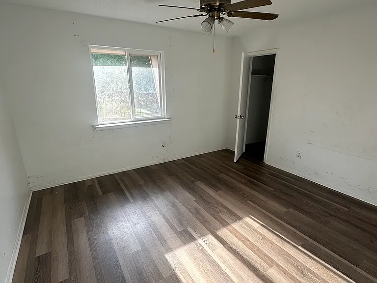 653 Farmington Pl #B — Photo 4
