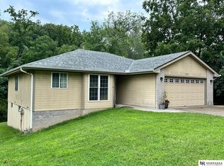 1011 Bradford Dr, Plattsmouth, NE 68048