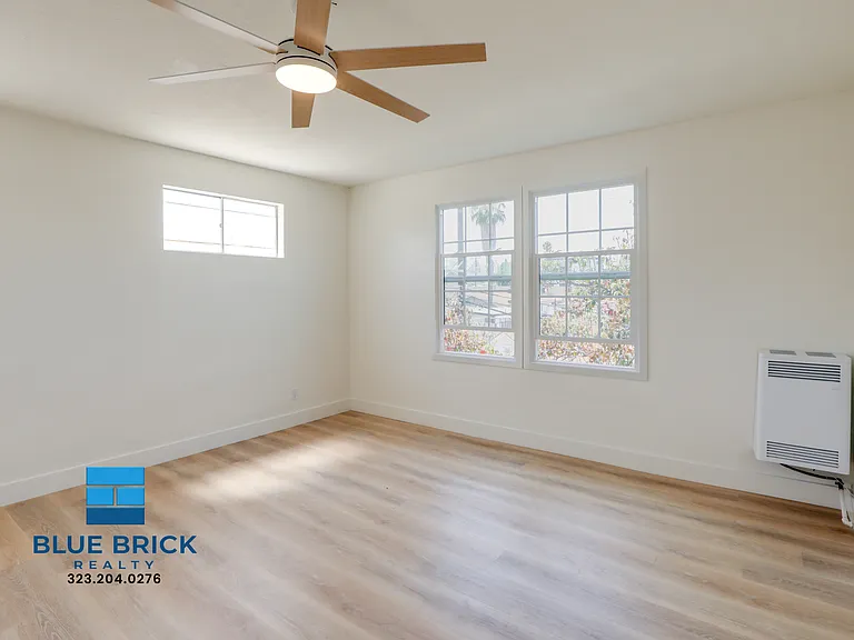 300 N Bonnie Brae St #302 — Photo 10