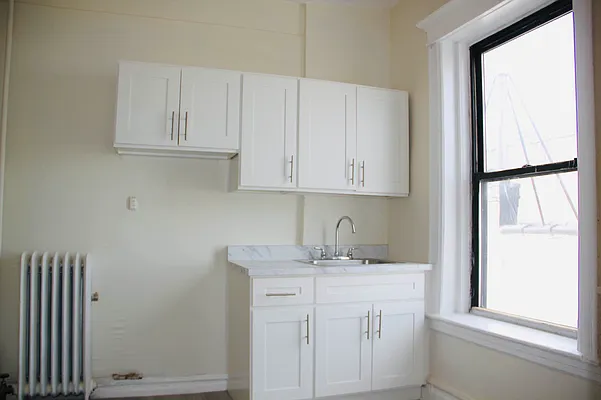 Rented by Real Street Inc | media 4