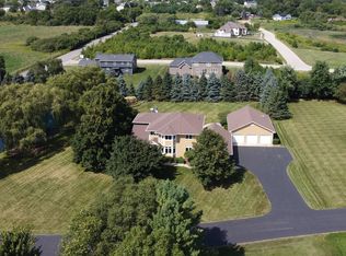 2663 Sheldon Rd, Grayslake, IL 60030