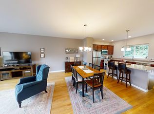 44 E Hayestown Rd APT 12, Danbury, CT 06811
