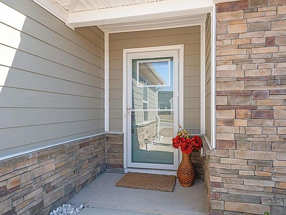 3rd image of 264 Feather Reed Ln