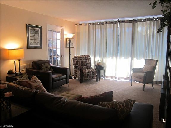 3rd image of 25801 Lake Shore Blvd APT 24