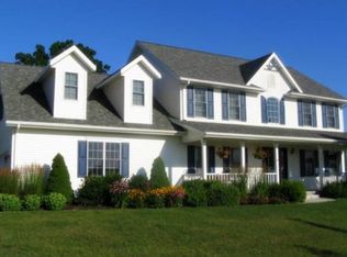 1222 Upper Greystone Dr, Plymouth, WI 53073