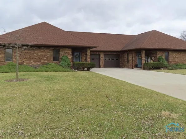 1221 Barrister Dr, Bryan, OH 43506