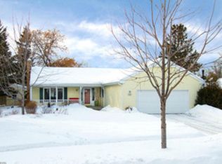 2502 Lilac Ln N, Fargo, ND 58102