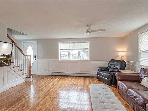 5th image of 28 Nevens Cir