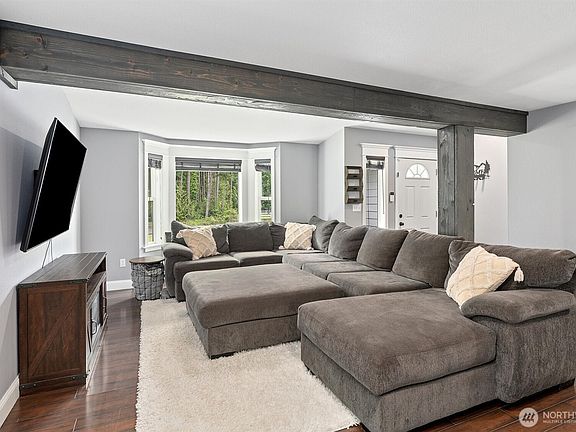 3rd image of 18805 86th Drive NW
