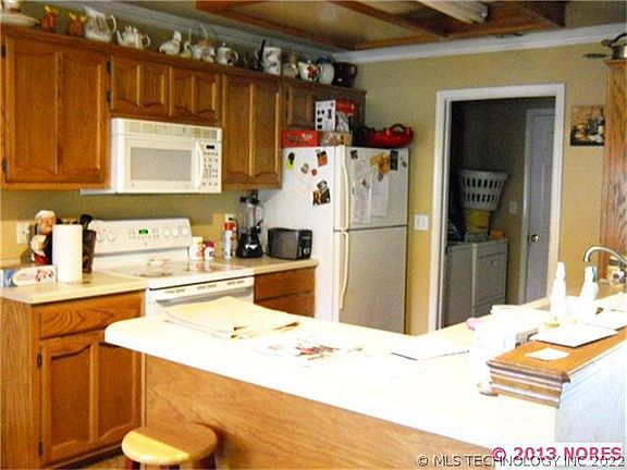 5th image of 9712 S Swan Dr