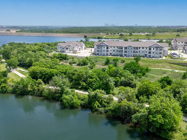 Dream Marine Creek — Photo 45