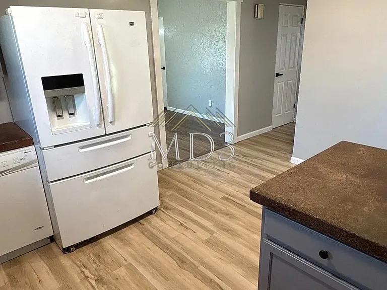 6005 Helen Ave — Photo 6