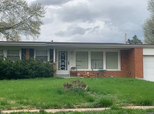 3 Thackery Ct, Florissant, MO
