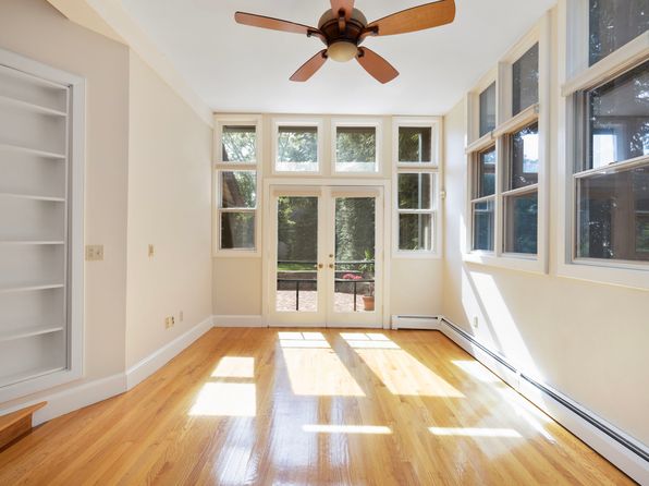 107 Old Beach Rd APT 2