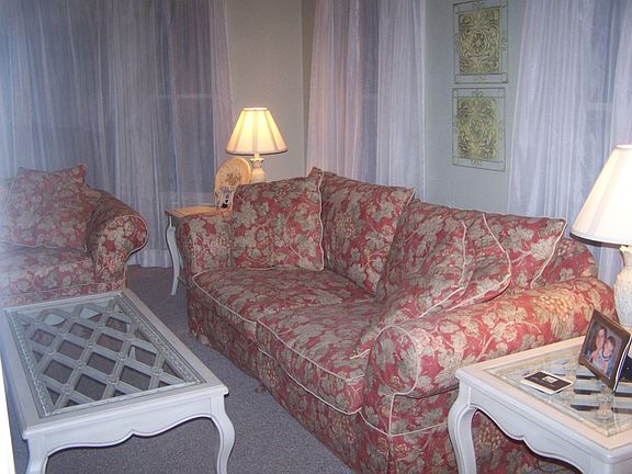 4th image of 225 White Dogwood Dr