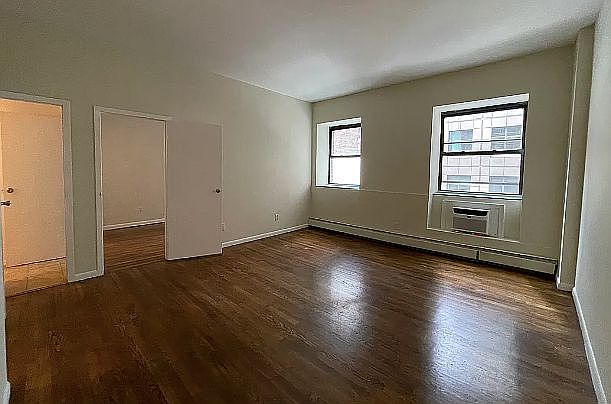 236 W 52nd St APT C4, New York, NY 10019 | Zillow